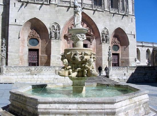 Punto de encuentro Free Tour Burgos Monumental
